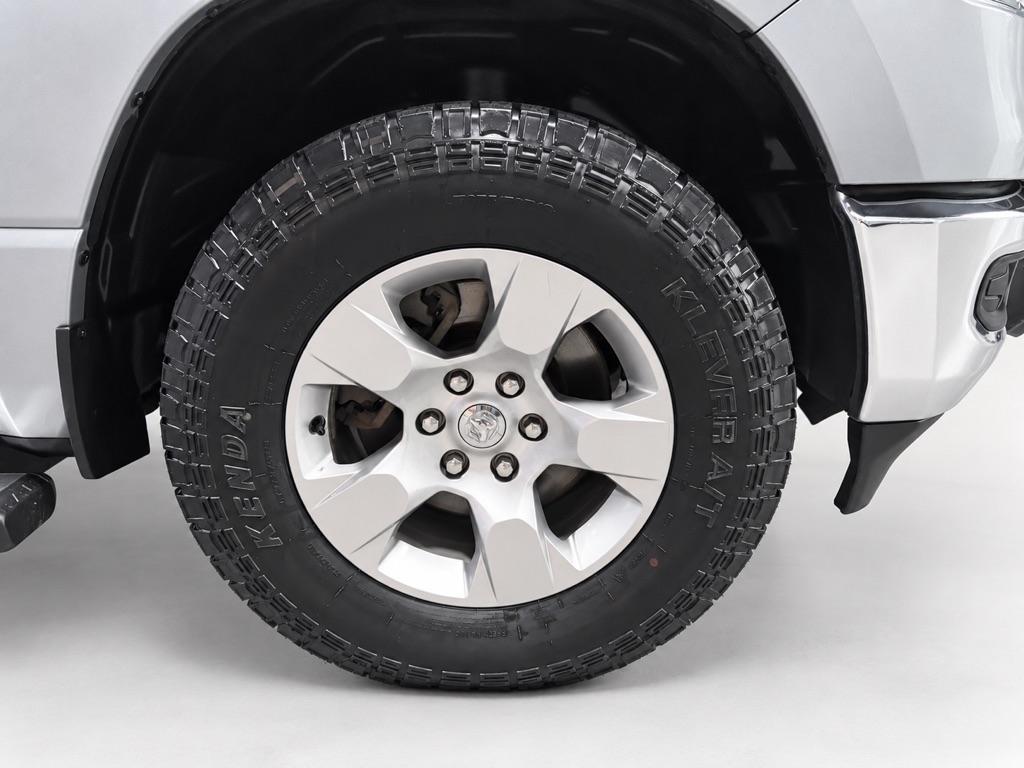 RAM 1500 Big Horn Crew Cab SWB 4WD 2020