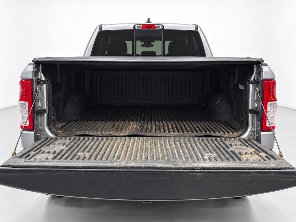 RAM 1500 Big Horn Crew Cab SWB 4WD 2020