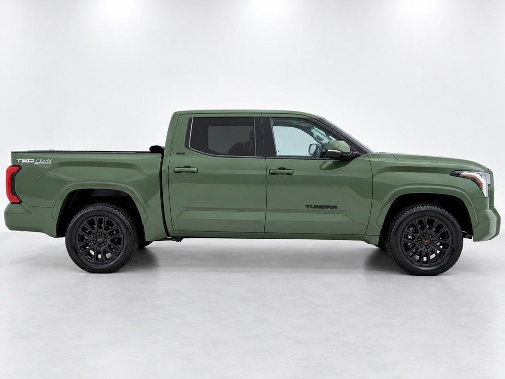 Toyota Tundra SR5 CrewMax 4WD 2022