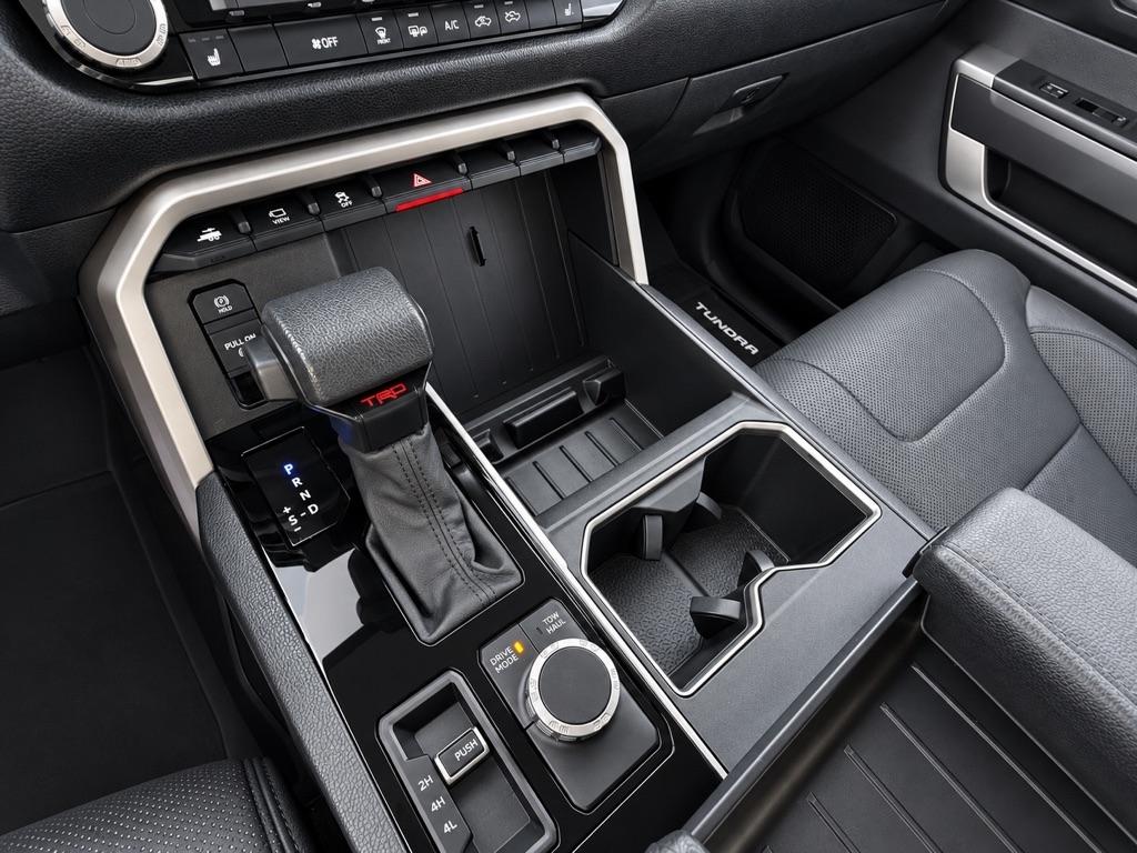 Toyota Tundra SR5 CrewMax 4WD 2022