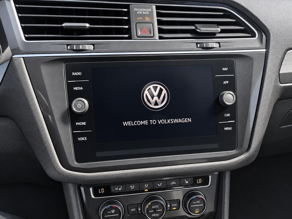 Volkswagen Tiguan SEL 4D SUV 4Motion 2020