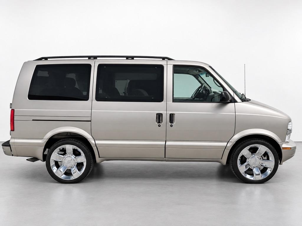 Chevrolet Astro 2WD 2004