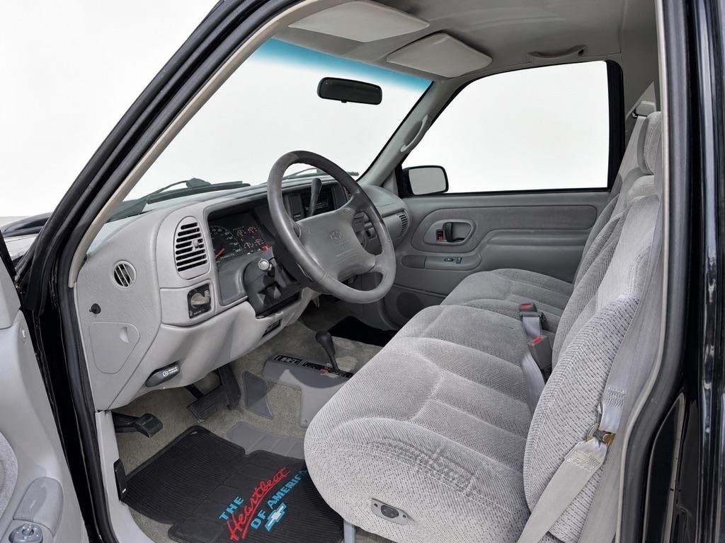 Chevrolet C/K 1500 Reg. Cab 6.5-ft. Bed 4WD 1995