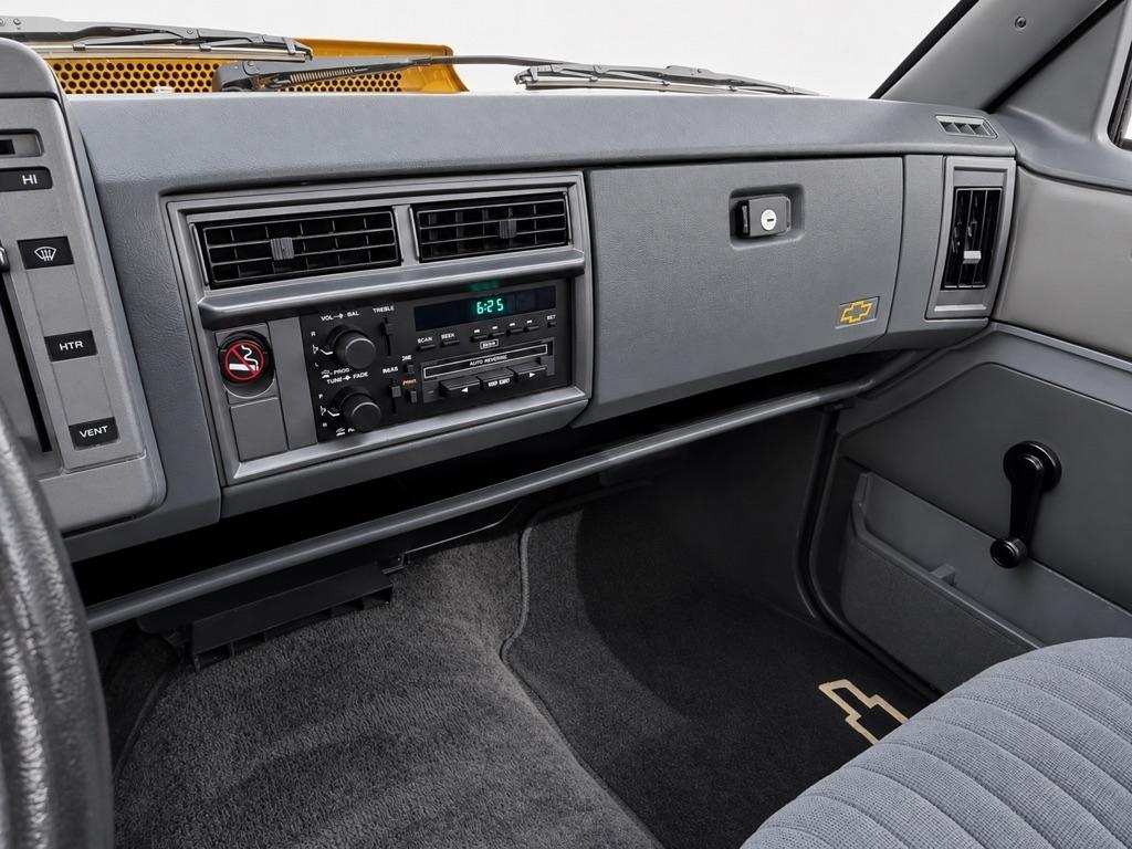 Chevrolet S10 Pickup Reg. Cab Long Bed 2WD 1991