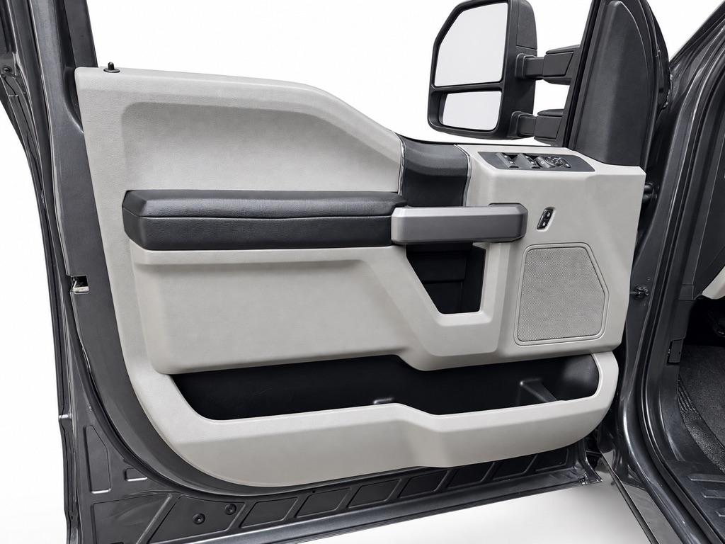 Ford F-250 SD XLT Crew Cab 4WD 2020