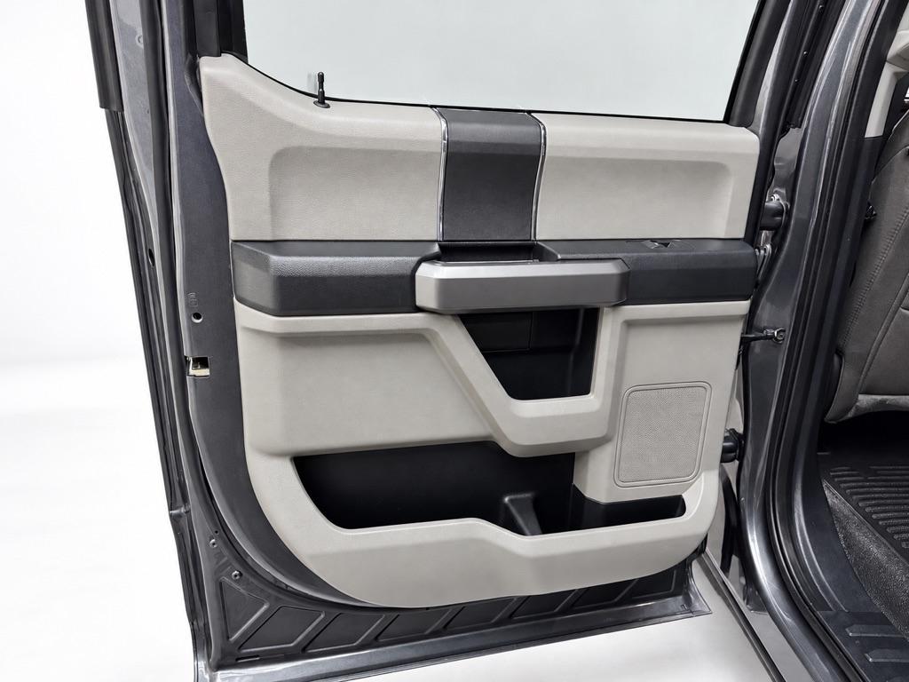 Ford F-250 SD XLT Crew Cab 4WD 2020