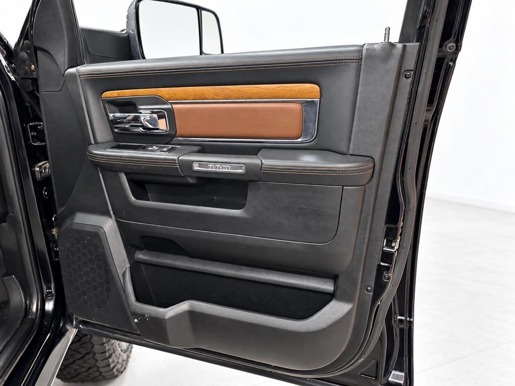 RAM 2500 Laramie Crew Cab SWB 4WD 2013