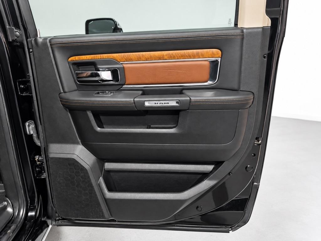 RAM 2500 Laramie Crew Cab SWB 4WD 2013