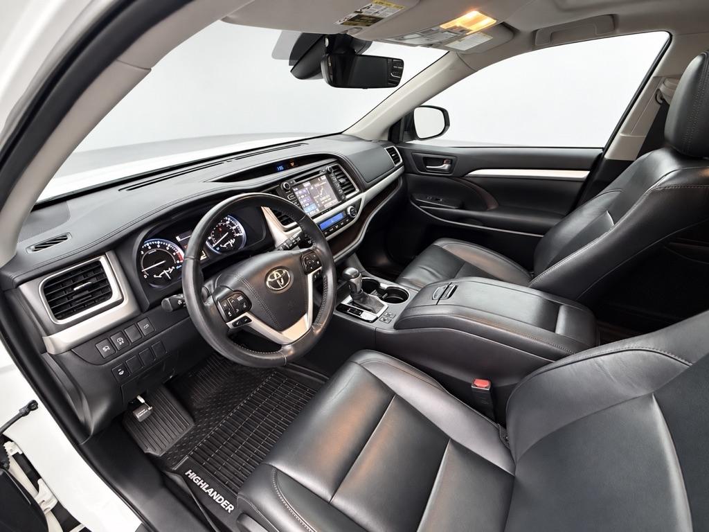 Toyota Highlander XLE 4D SUV AWD 2019