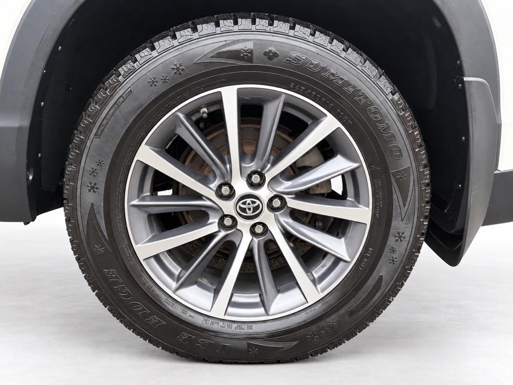 Toyota Highlander XLE 4D SUV AWD 2019