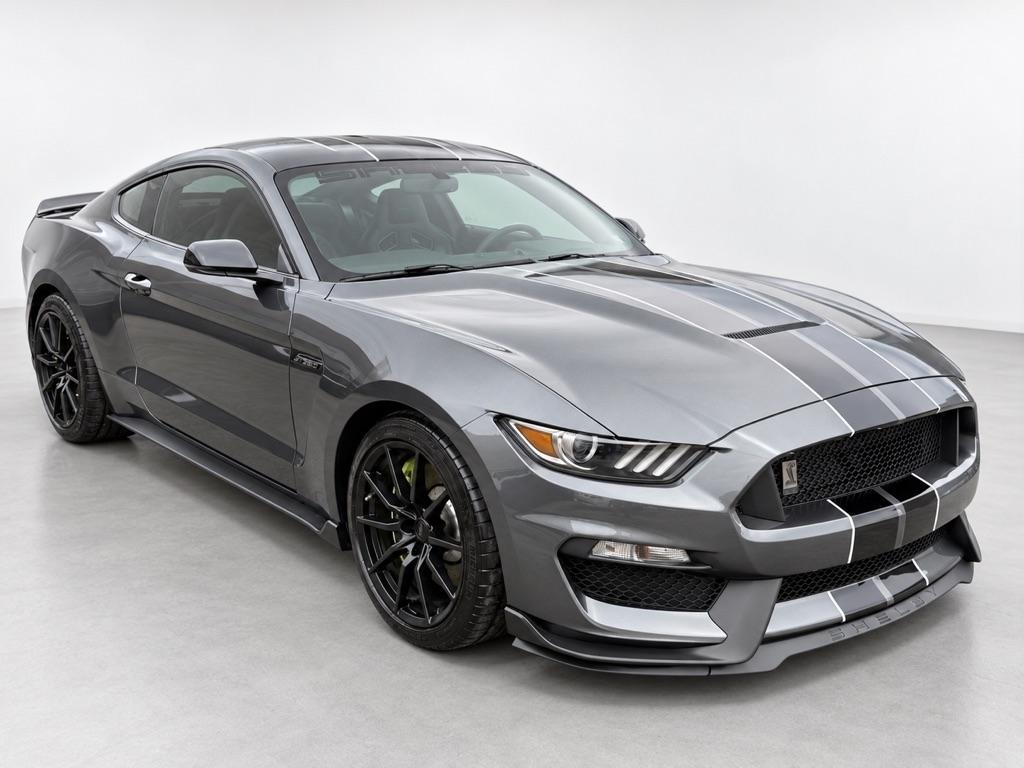2016 Ford Shelby GT350 Base