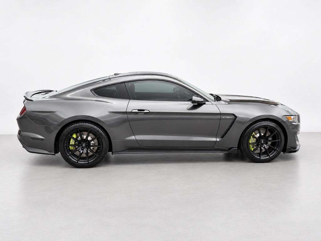 Ford Shelby GT350 Base 2016