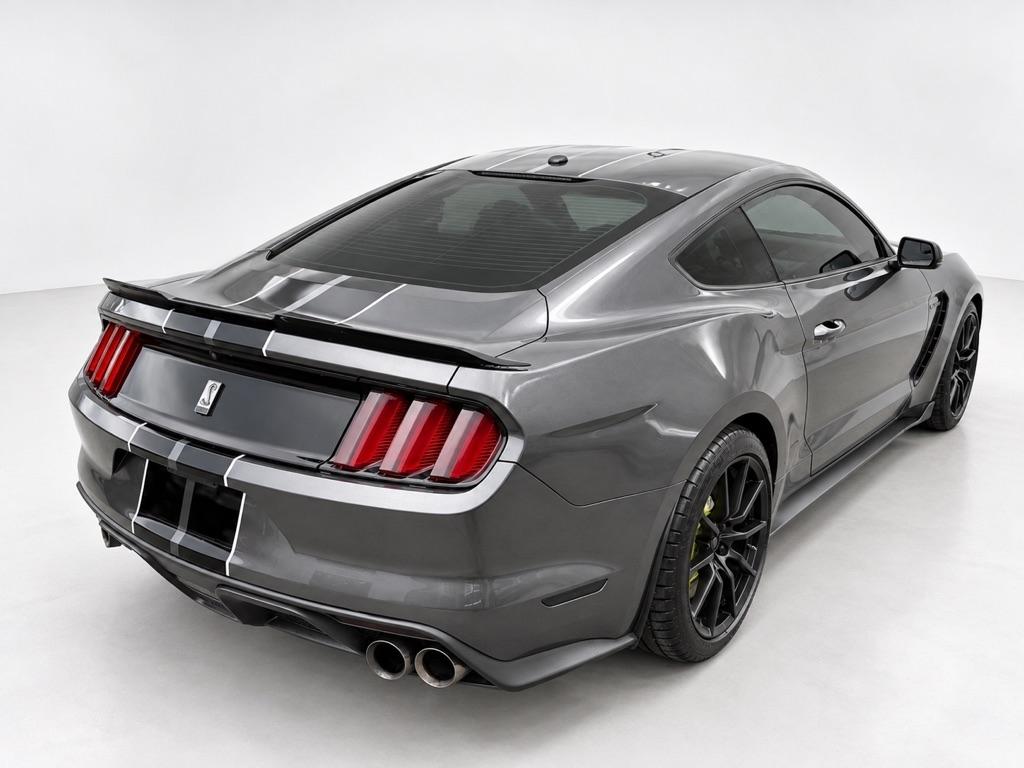 Ford Shelby GT350 Base 2016