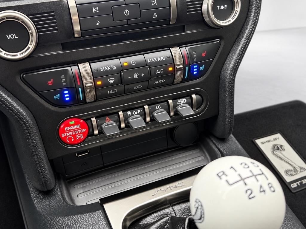 Ford Shelby GT350 Base 2016
