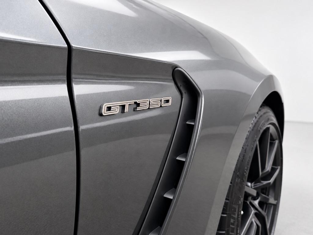 Ford Shelby GT350 Base 2016