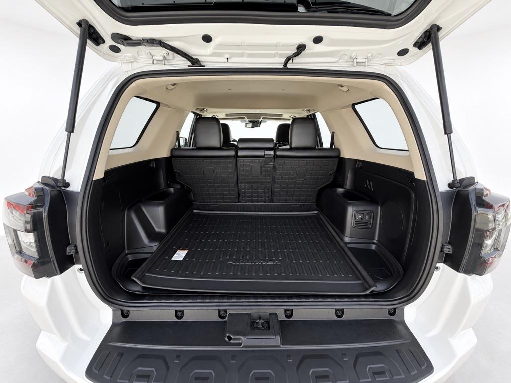 Toyota 4Runner TRD PRO 4WD 2023