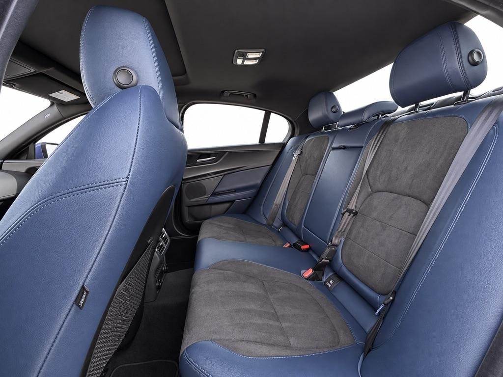 Jaguar XE S AWD 2018