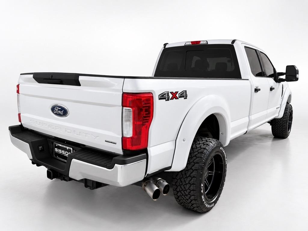 Ford F-250 SD XLT Crew Cab 4WD 2018