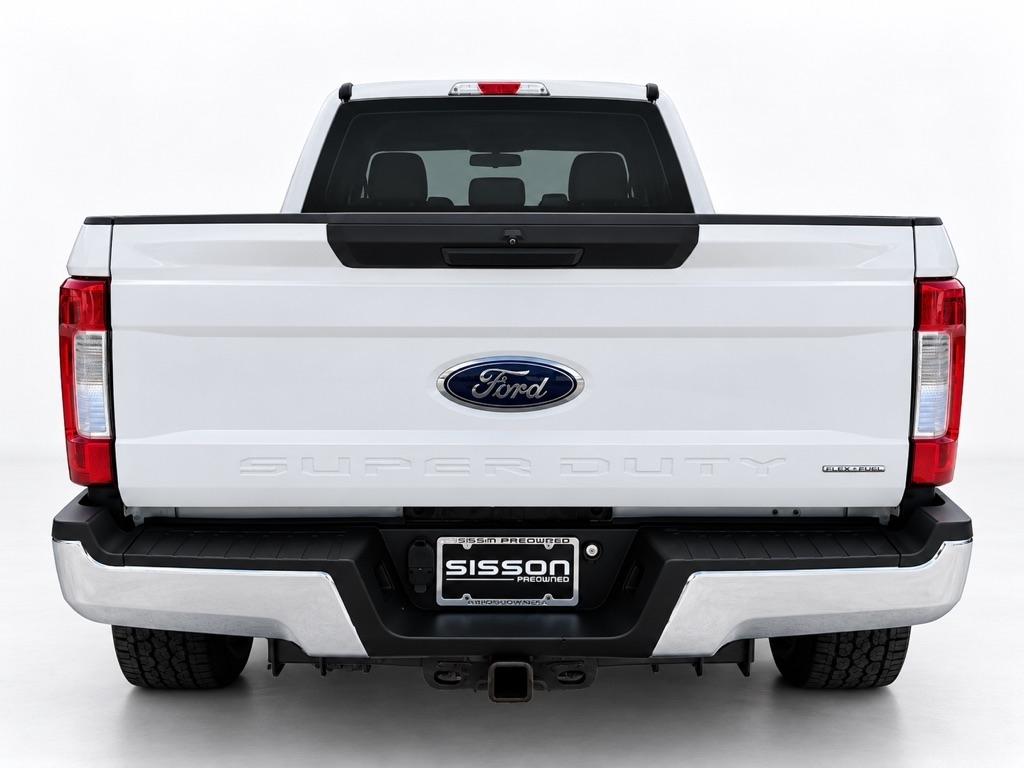Ford F-250 SD XLT Crew Cab 4WD 2018