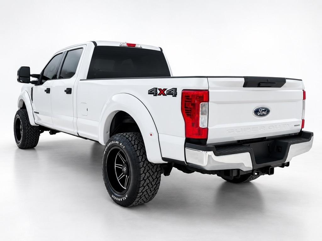 Ford F-250 SD XLT Crew Cab 4WD 2018