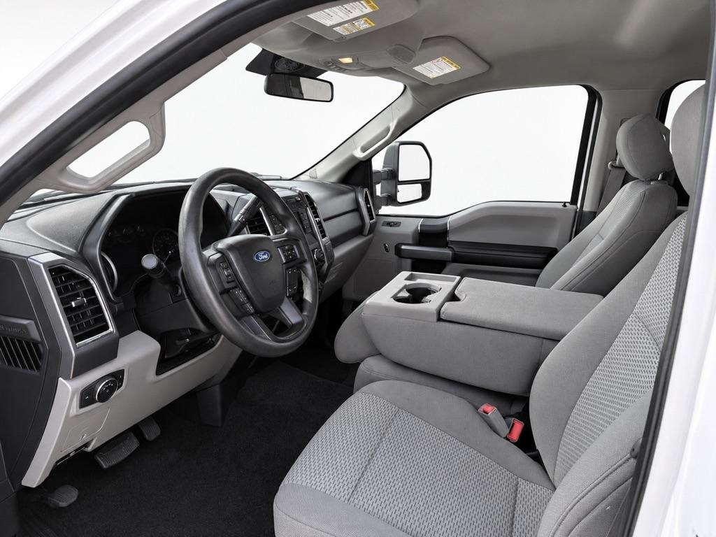 Ford F-250 SD XLT Crew Cab 4WD 2018