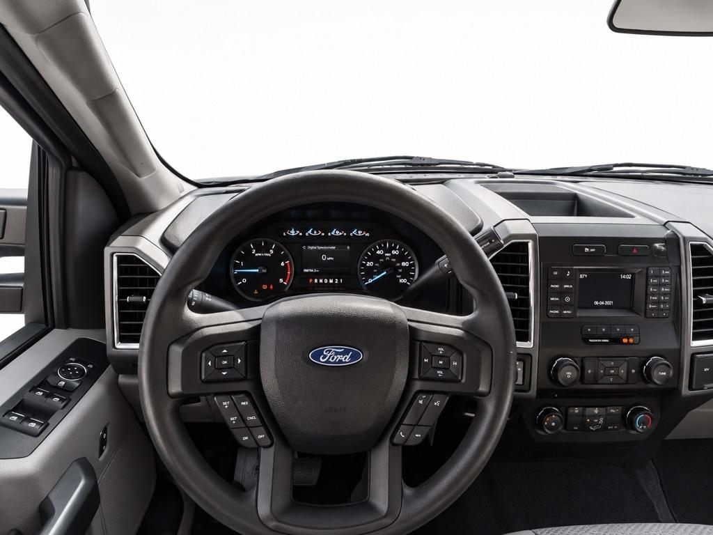 Ford F-250 SD XLT Crew Cab 4WD 2018