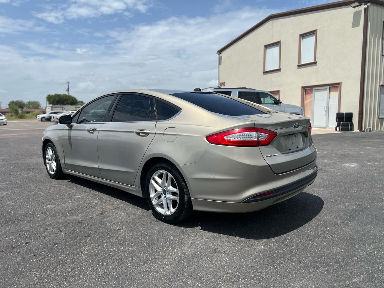 Ford Fusion  2015