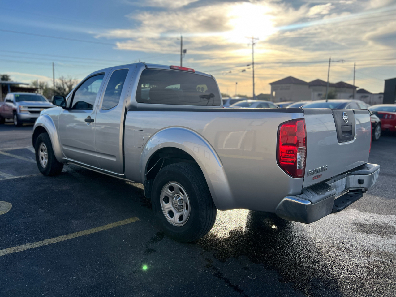 Nissan Frontier  2012
