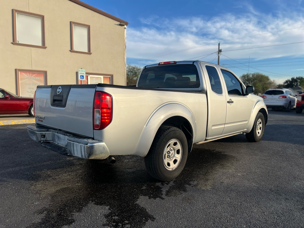 Nissan Frontier  2012