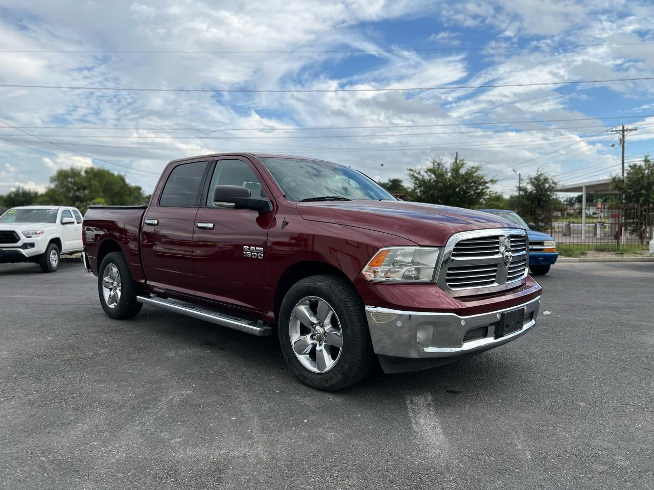 2017 RAM 1500 SLT