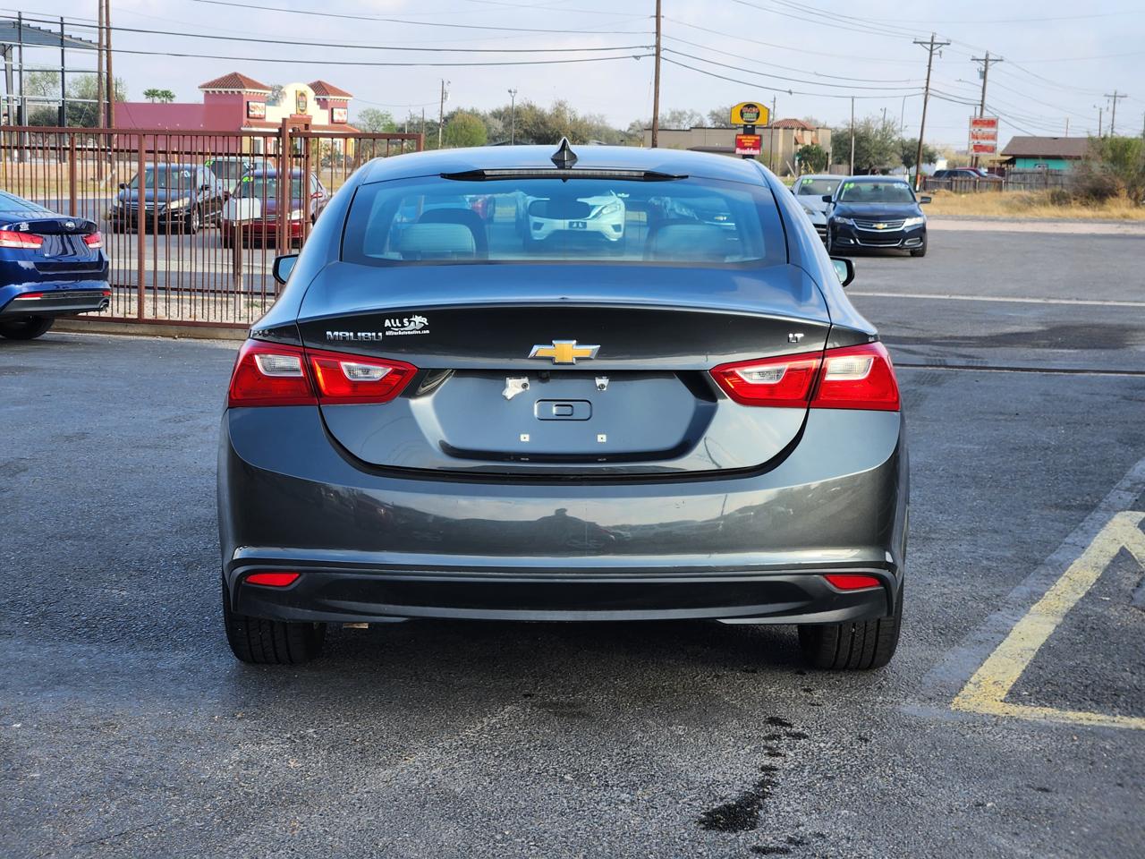 Chevrolet Malibu  2016