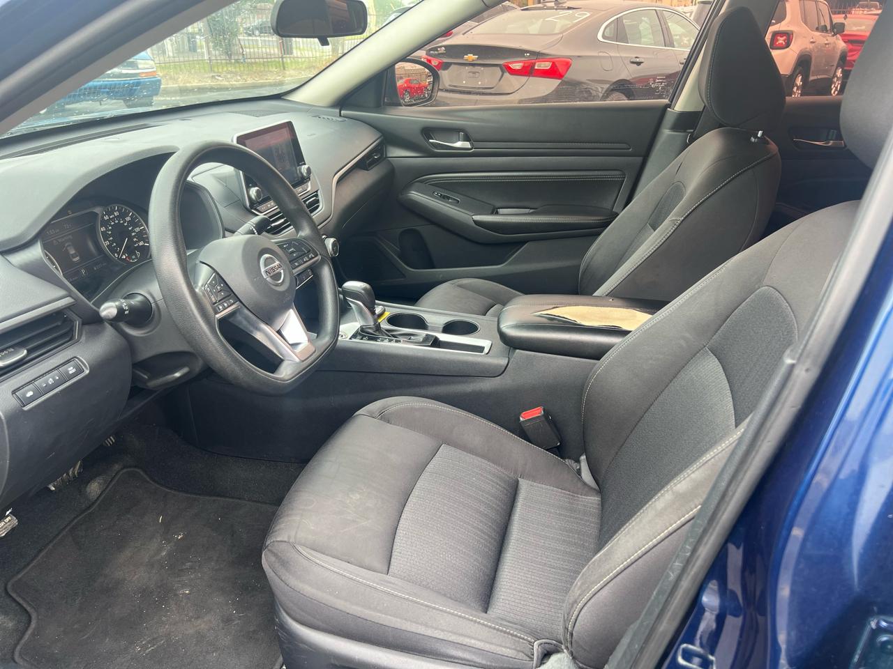 Nissan Altima  2020