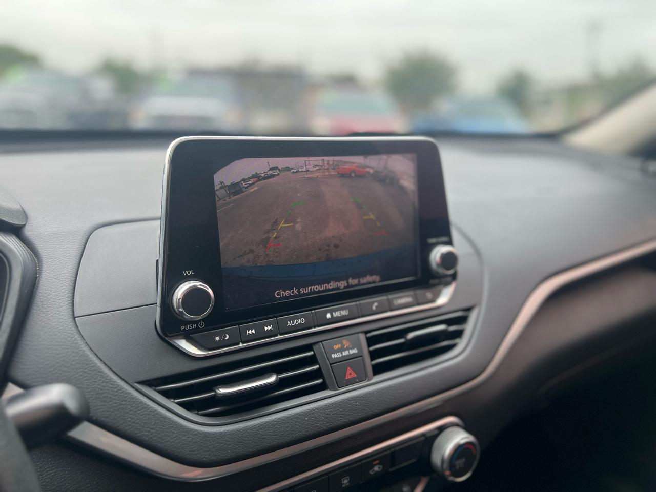 Nissan Altima  2020