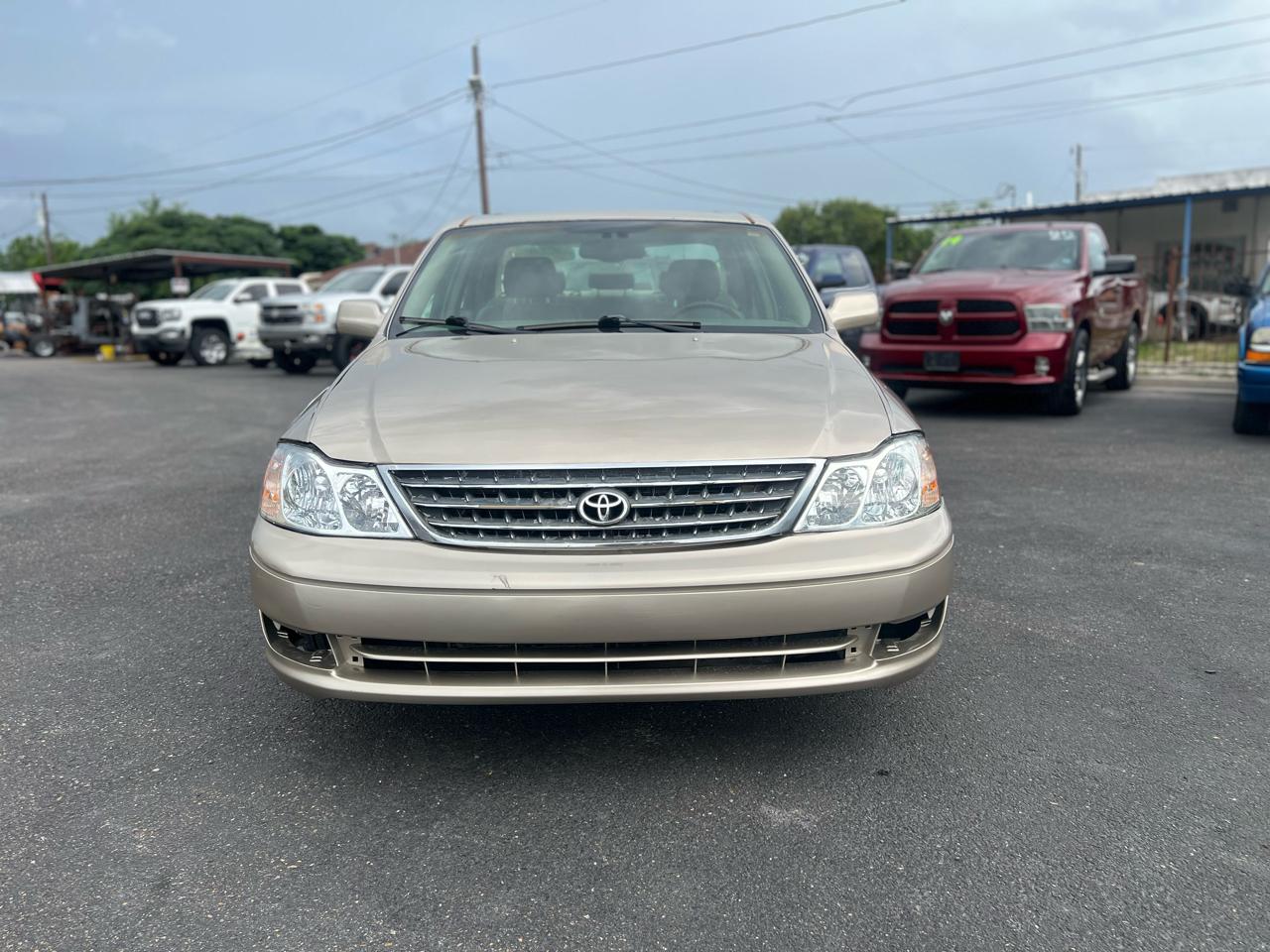 Toyota Avalon  2004