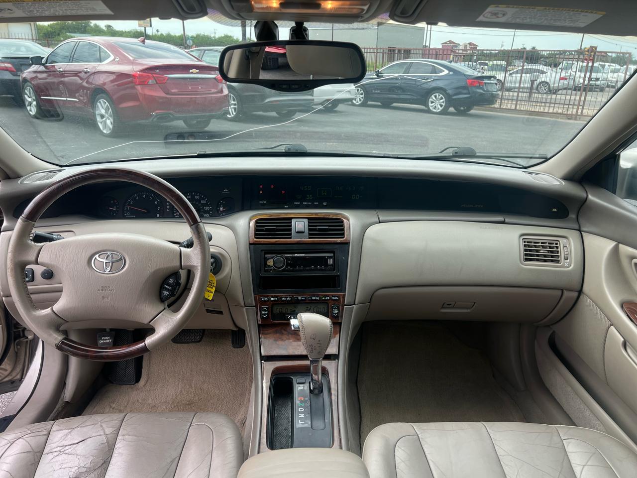 Toyota Avalon  2004