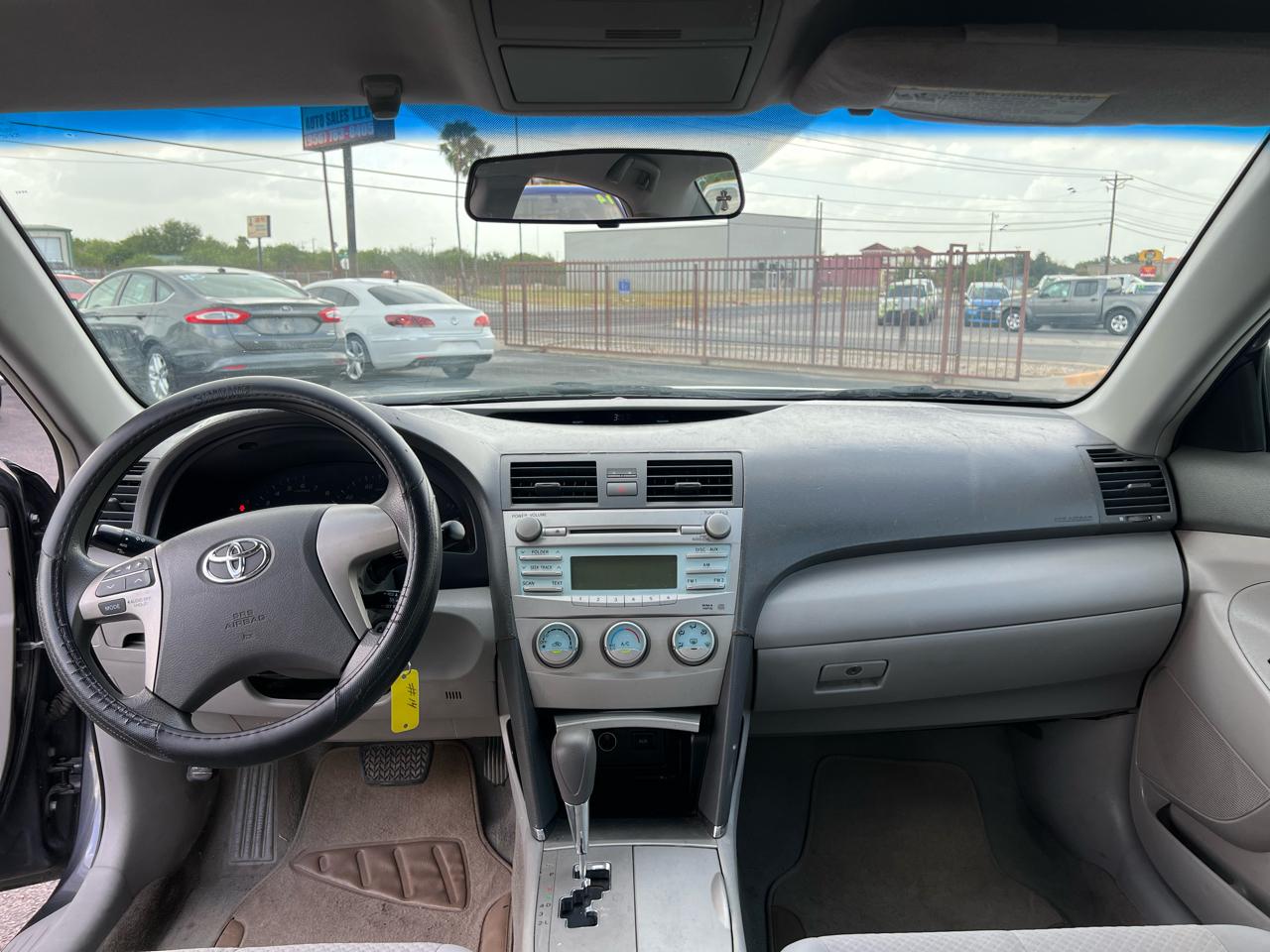 Toyota Camry Base 2009