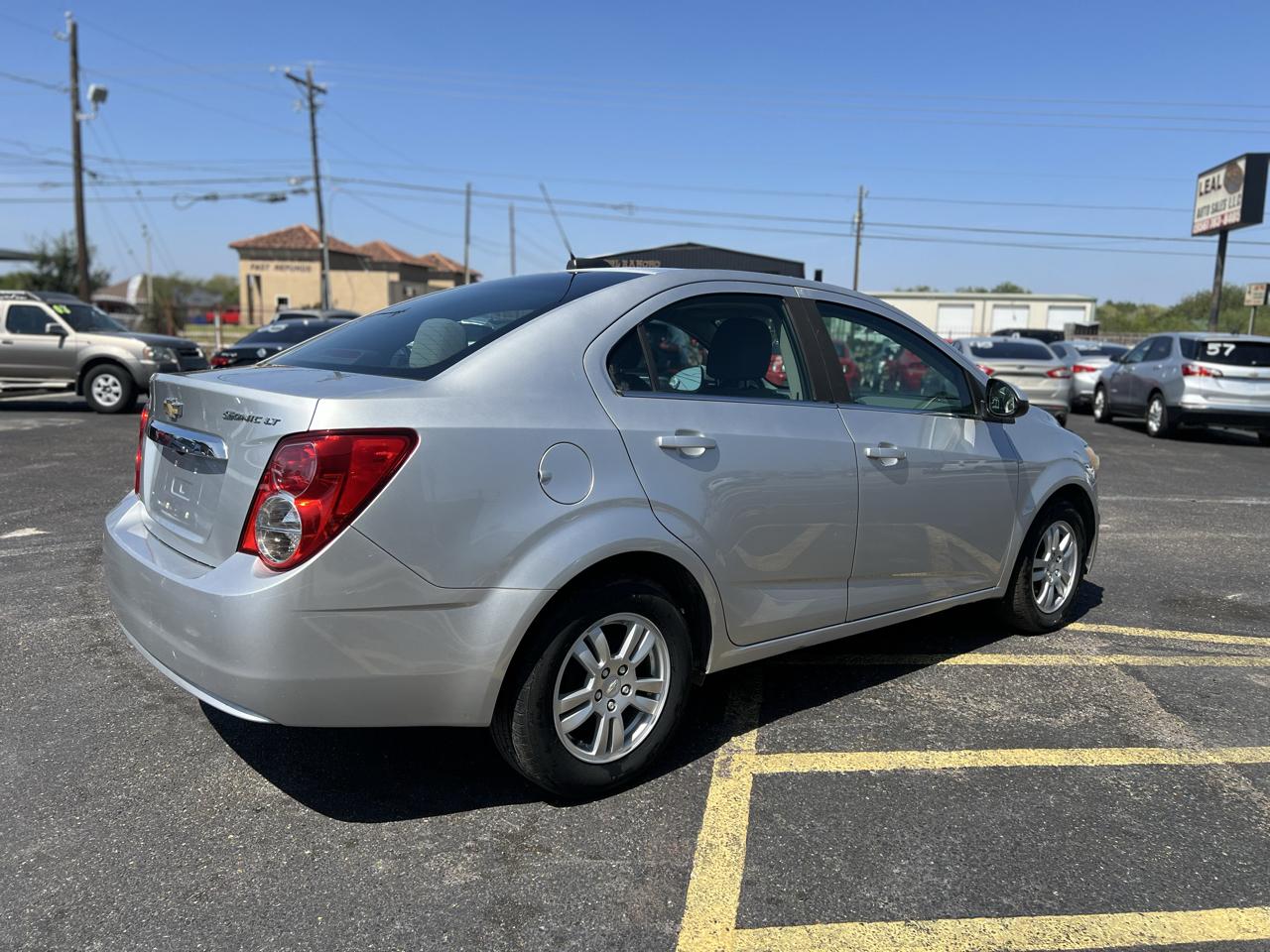 Chevrolet Sonic  2015