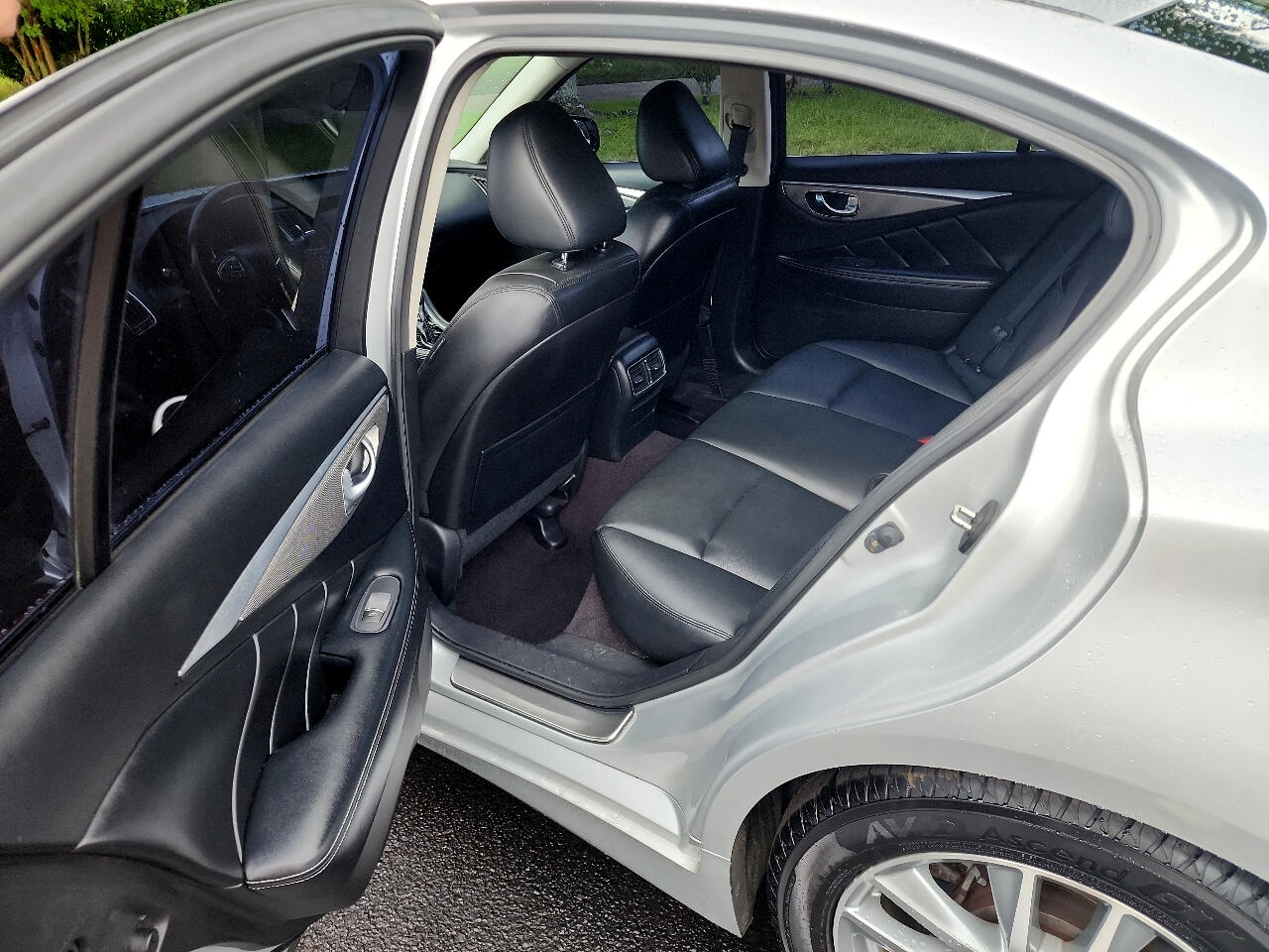 Infiniti Q50 Premium 2014