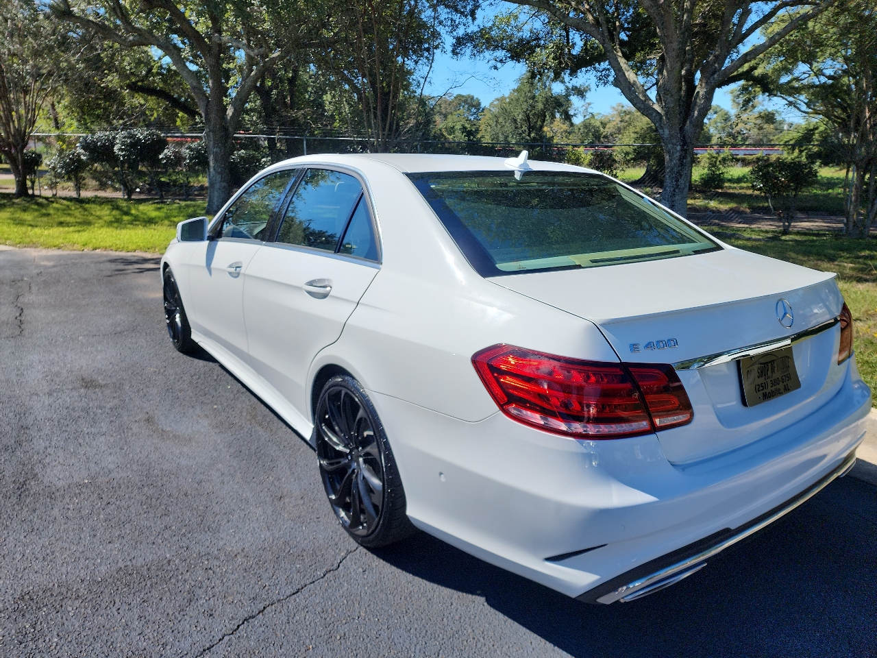 Mercedes-Benz E-Class E400 Luxury Sedan 2016
