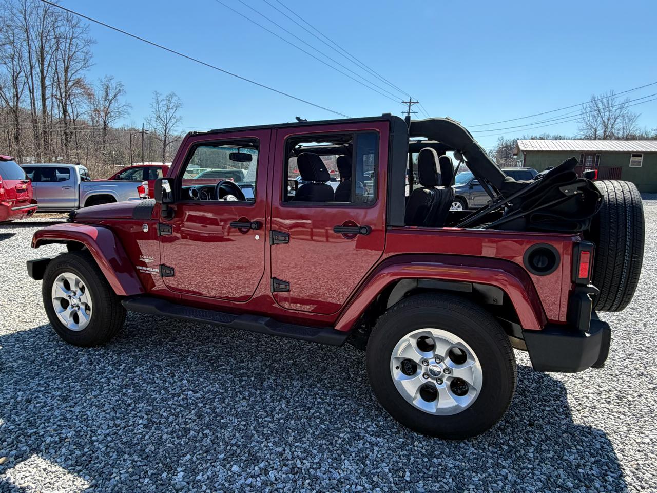 Jeep Wrangler Unlimited Sahara 4WD 2013