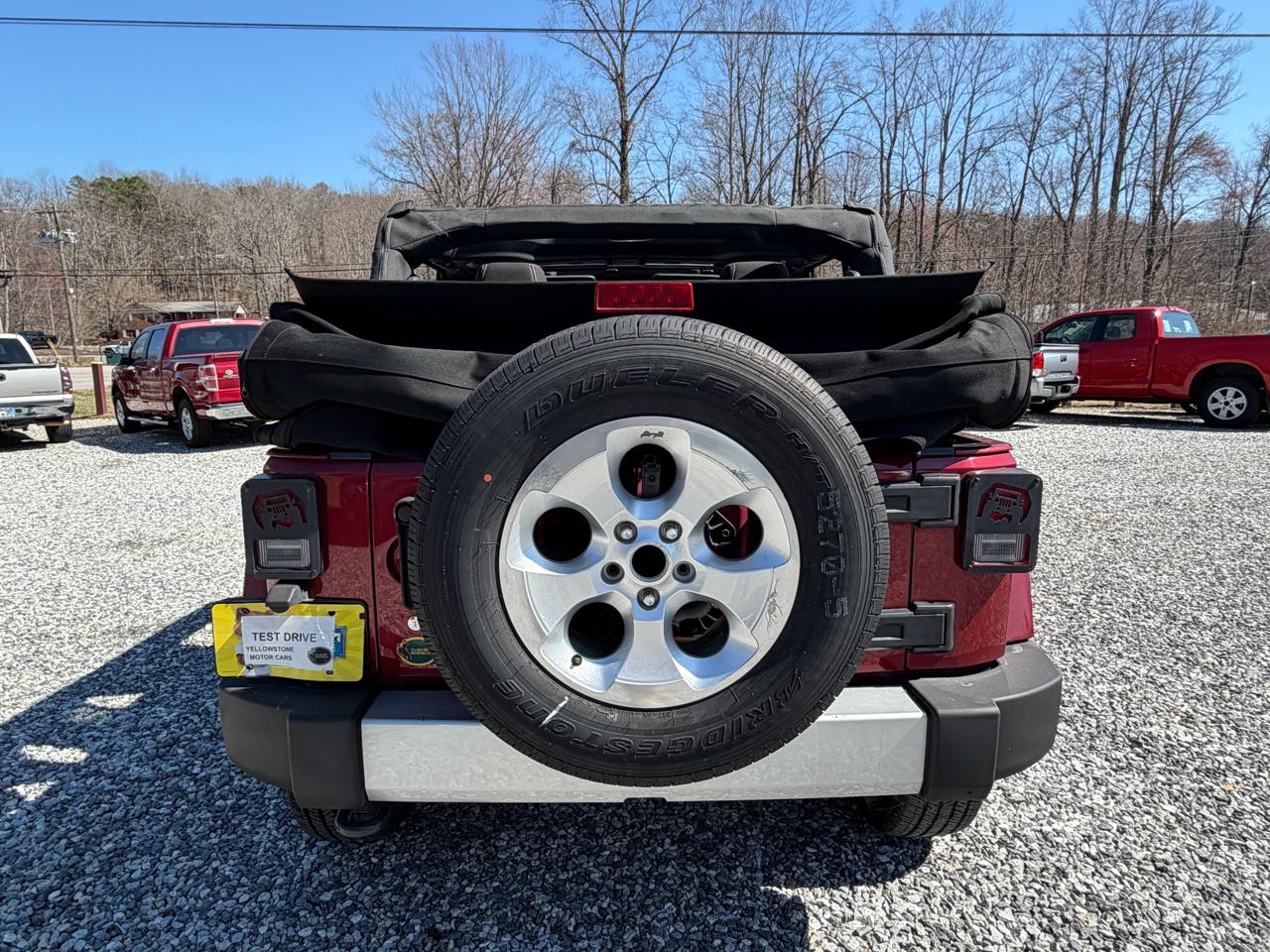 Jeep Wrangler Unlimited Sahara 4WD 2013