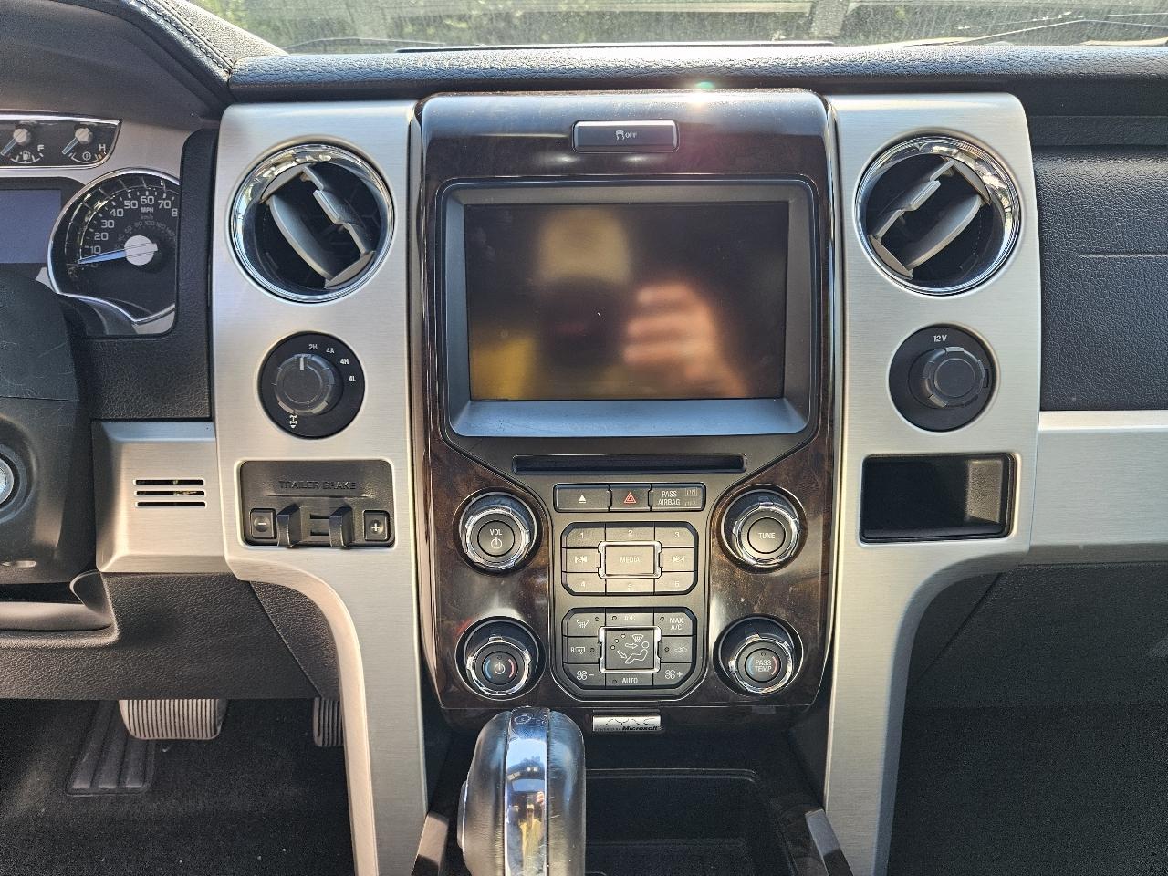 2013 Ford F-150 Platinum - Photo 16