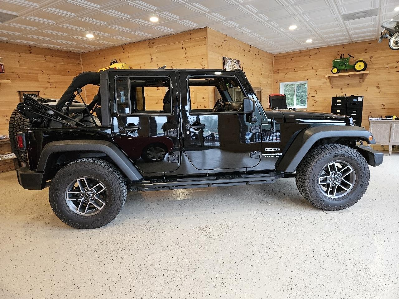 Jeep Wrangler JK Unlimited Sport 4WD 2018