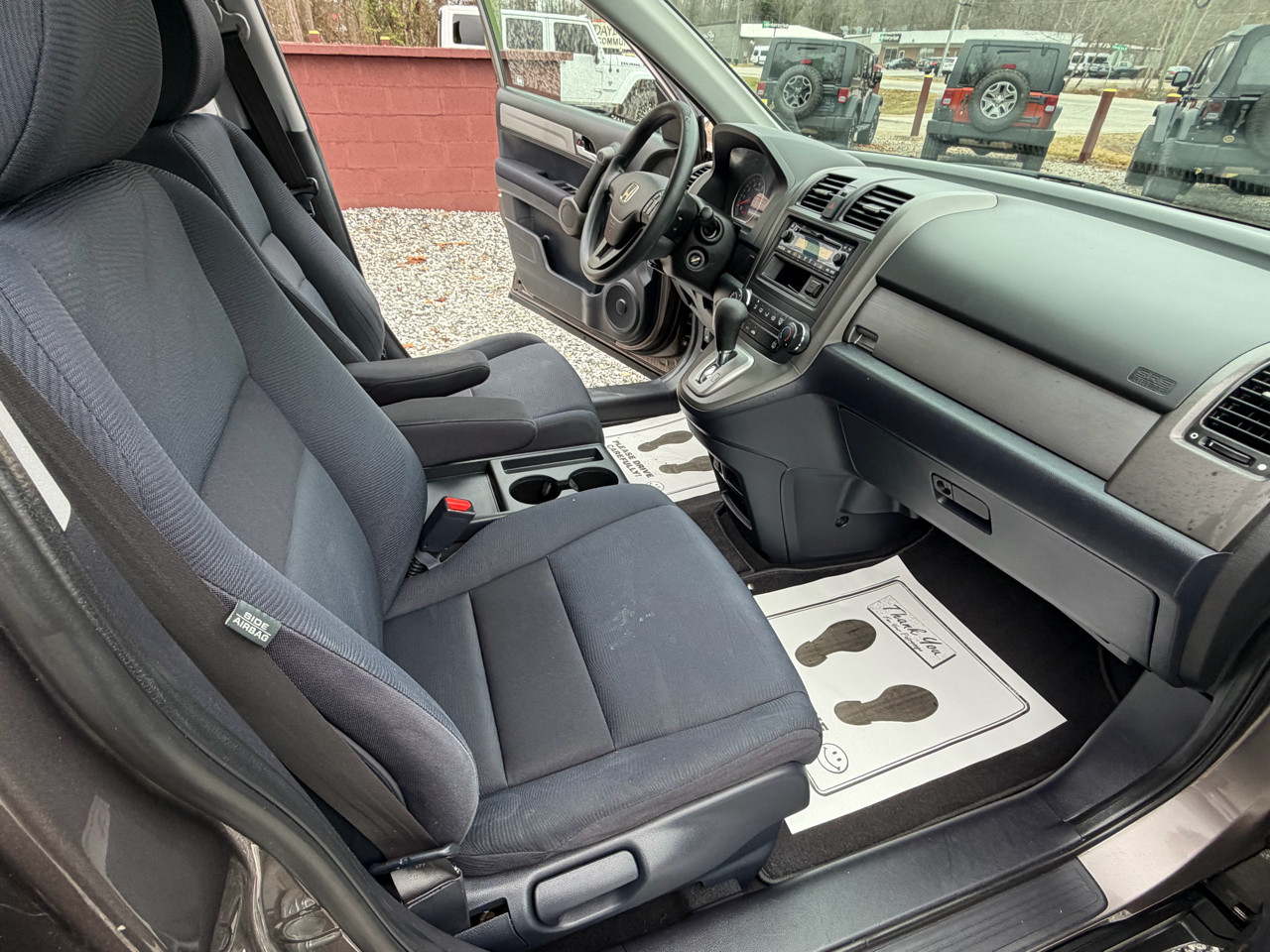 Honda CR-V LX 2WD 5-Speed AT 2011