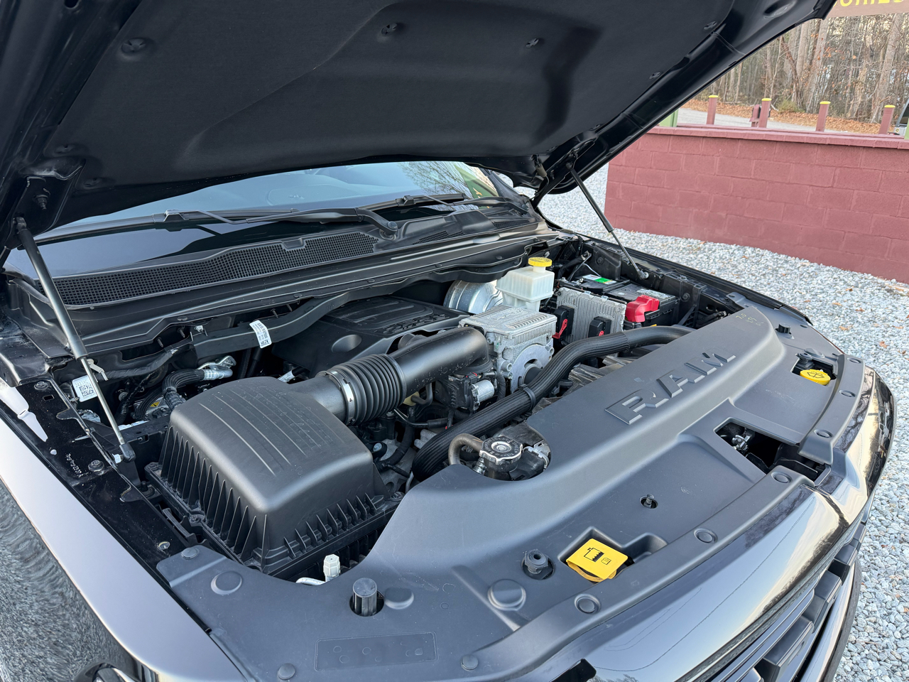 RAM 1500 Big Horn Quad Cab 4WD 2019