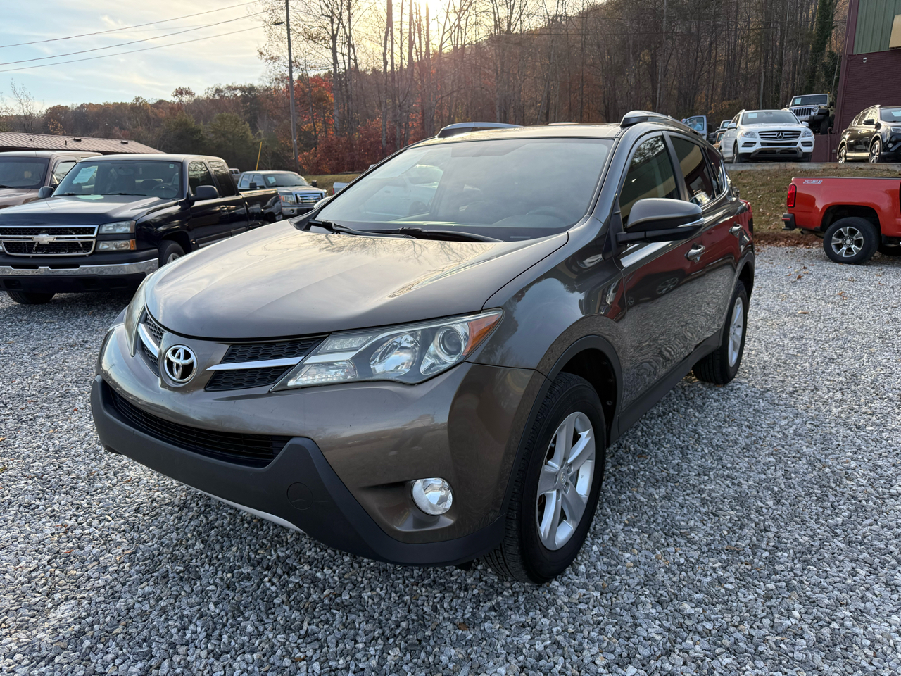 Toyota RAV4 XLE FWD 2013