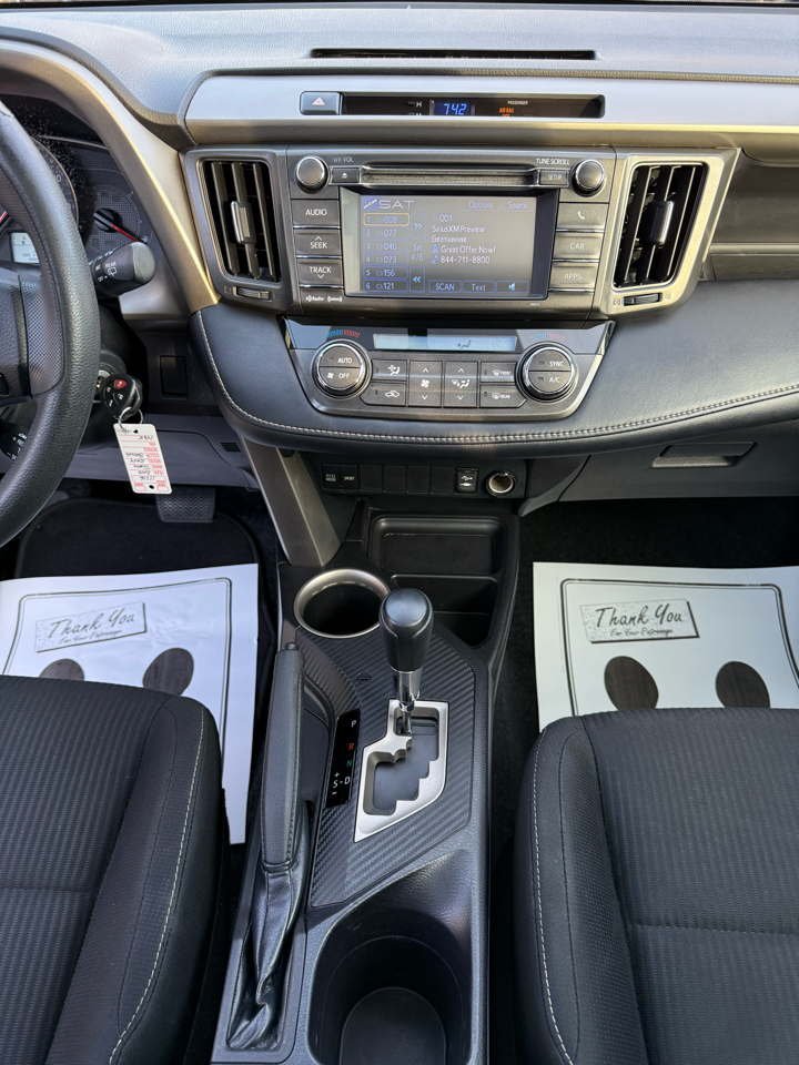 Toyota RAV4 XLE FWD 2013