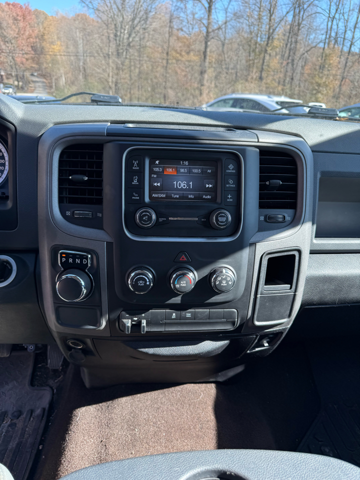 RAM 1500 Tradesman/Express Crew Cab SWB 2WD 2014