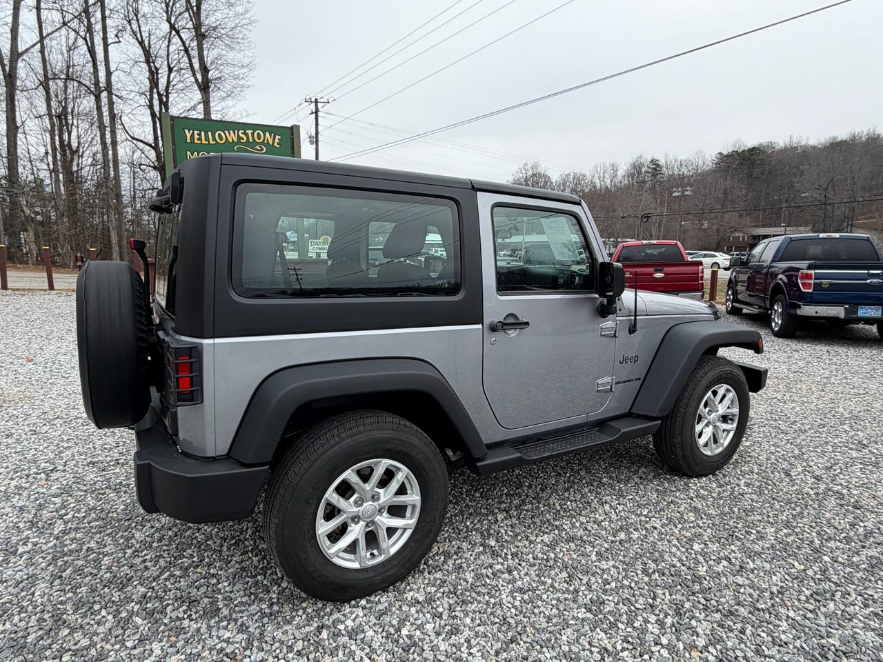 Jeep Wrangler Sport 4WD 2015