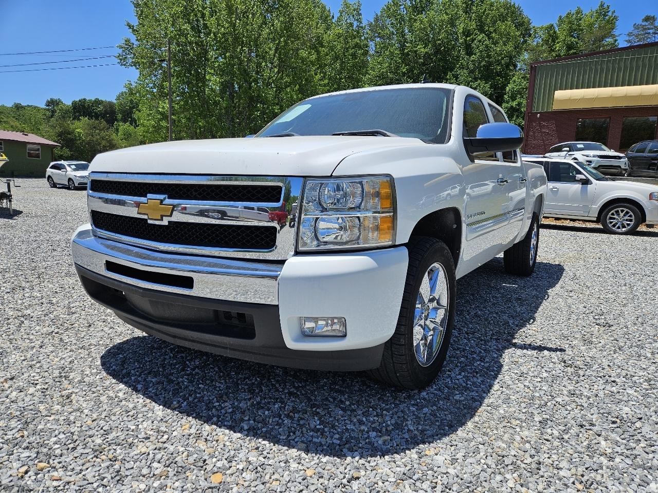 Chevrolet Silverado 1500 LT Crew Cab 2WD 2011
